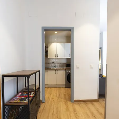 Stylish 2 Bedroom With Patio *