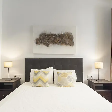 Stylish 2 Bedroom With Patio Málaga
