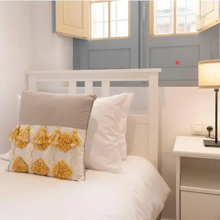 Stylish 2 Bedroom With Patio Apartment Malaga